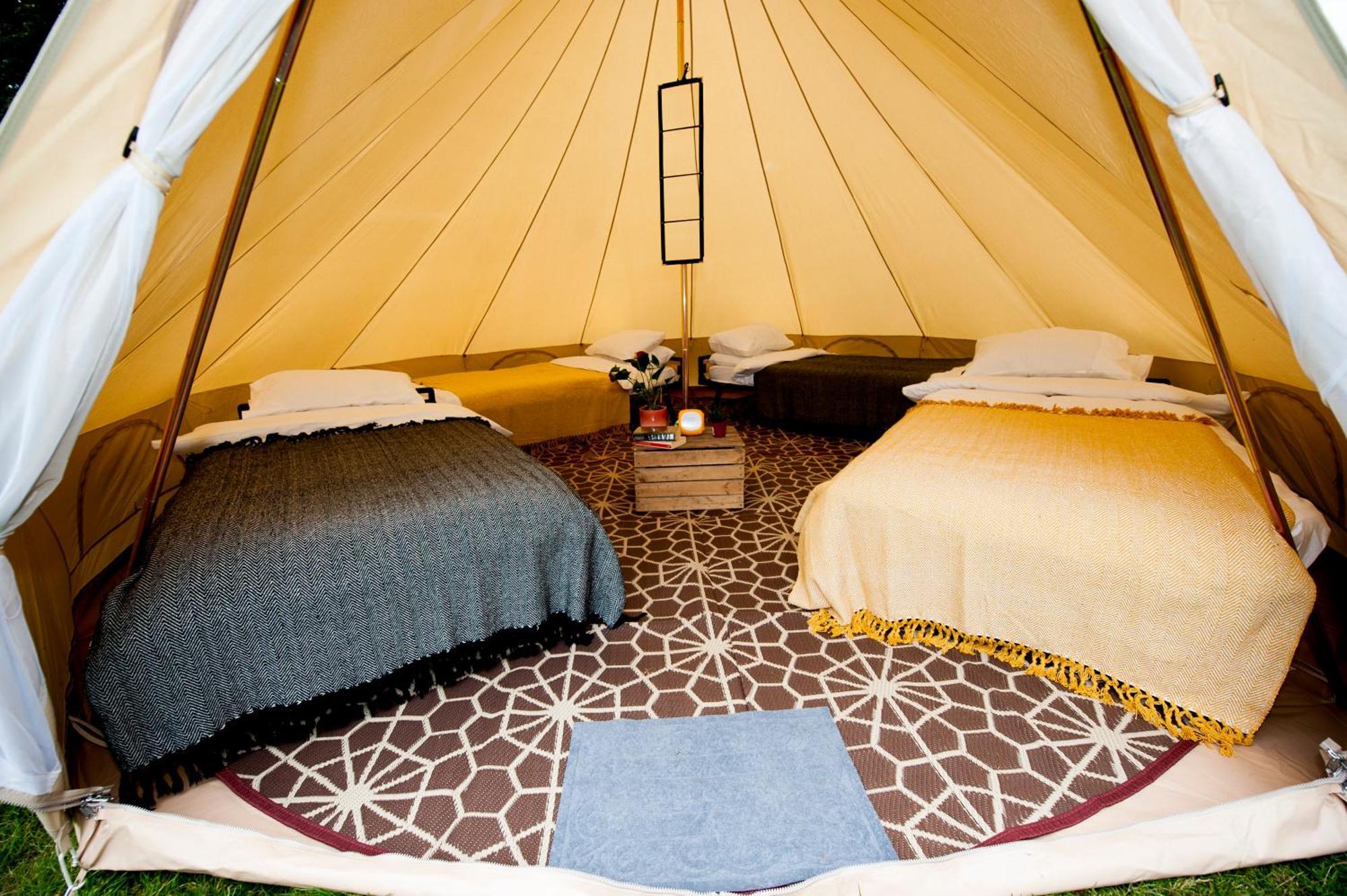 Nine Yards Bell Tents At The Tt - Castletown Luaran gambar
