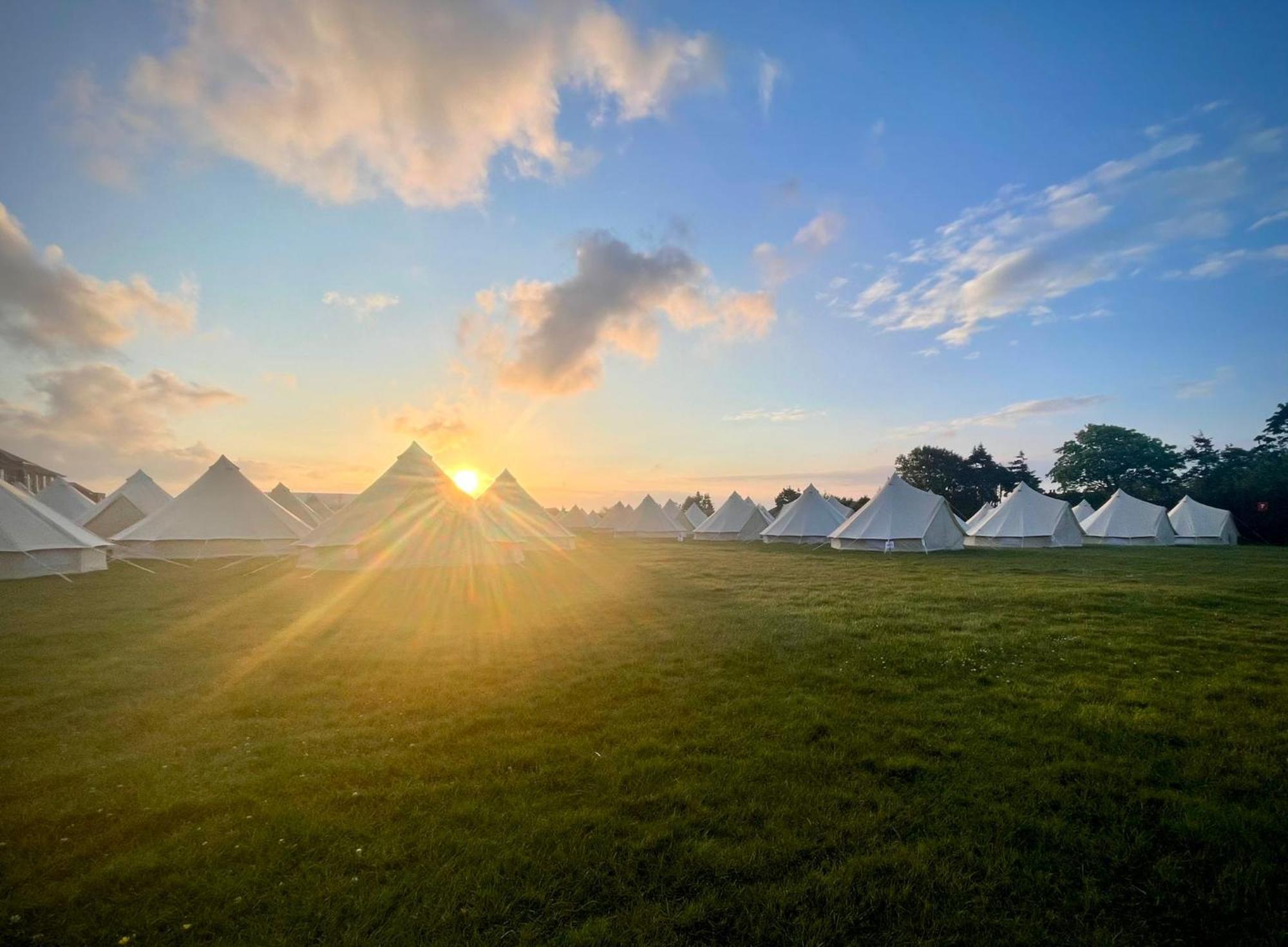 Nine Yards Bell Tents At The Tt - Castletown Luaran gambar